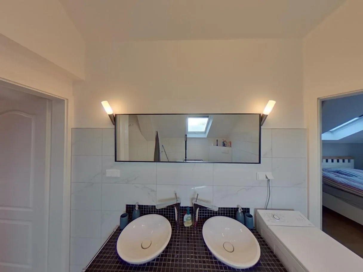 Ferienwohnung Alte Baeckerei Haupthaus Am Flughafen - Messe Duesseldorf Düsseldorf
