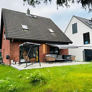 Messe Hv-1 Apartment