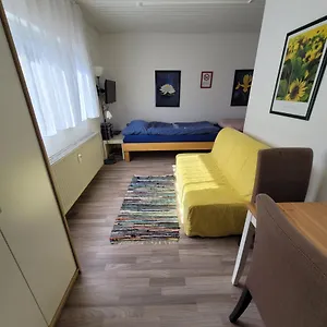 Messezimmer Am Thewissenweg Apartment