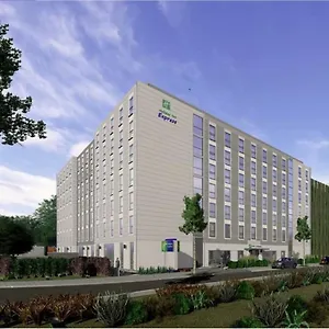 3* מלון Express - Airport