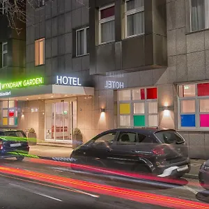 Wyndham Garden Centre Koenigsallee Hotel